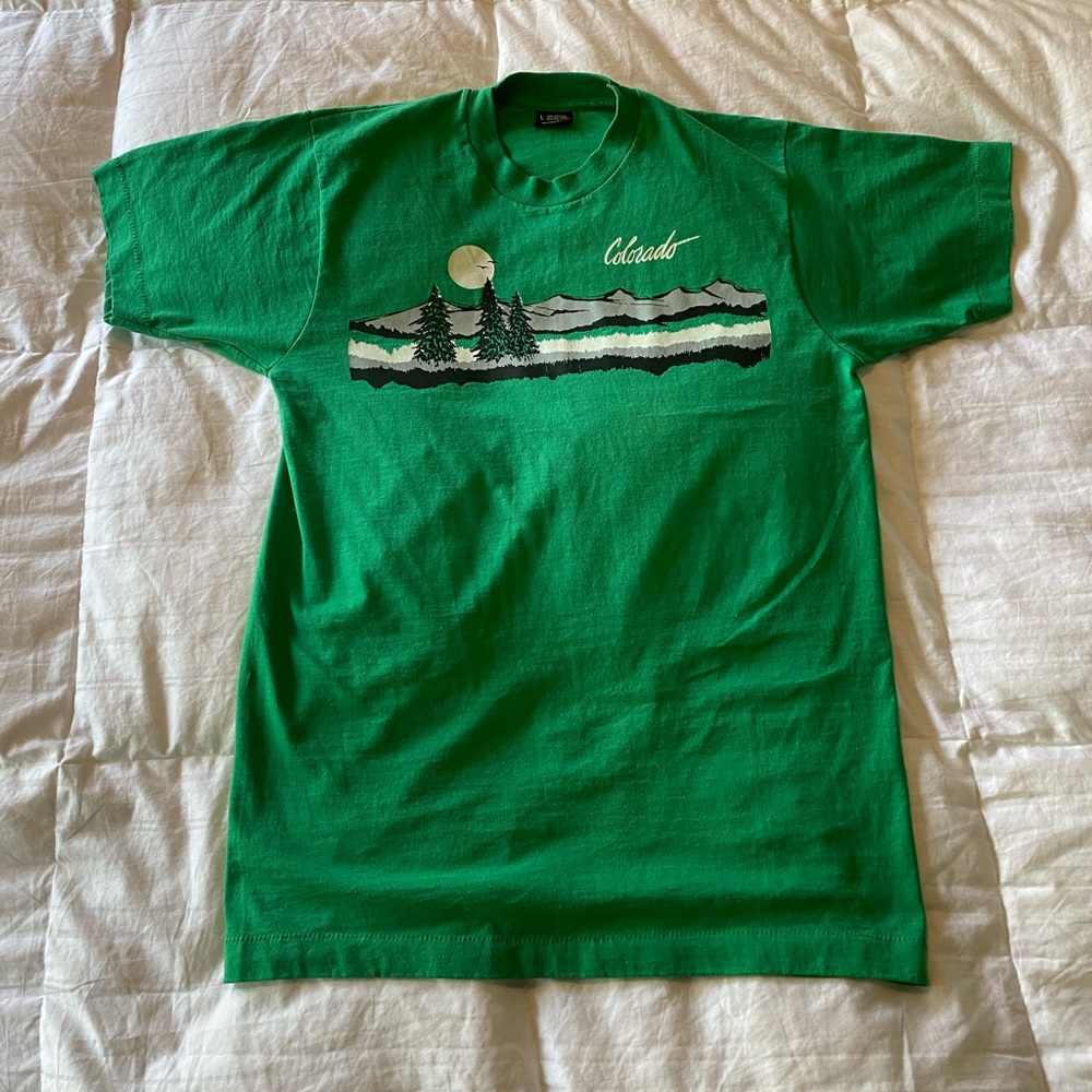 Vintage single stitch T-shirt.  Colorado.  Men’s L